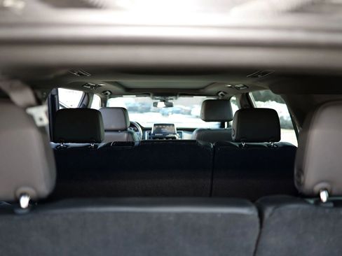 Used 2021 Chevrolet Tahoe LT image 32