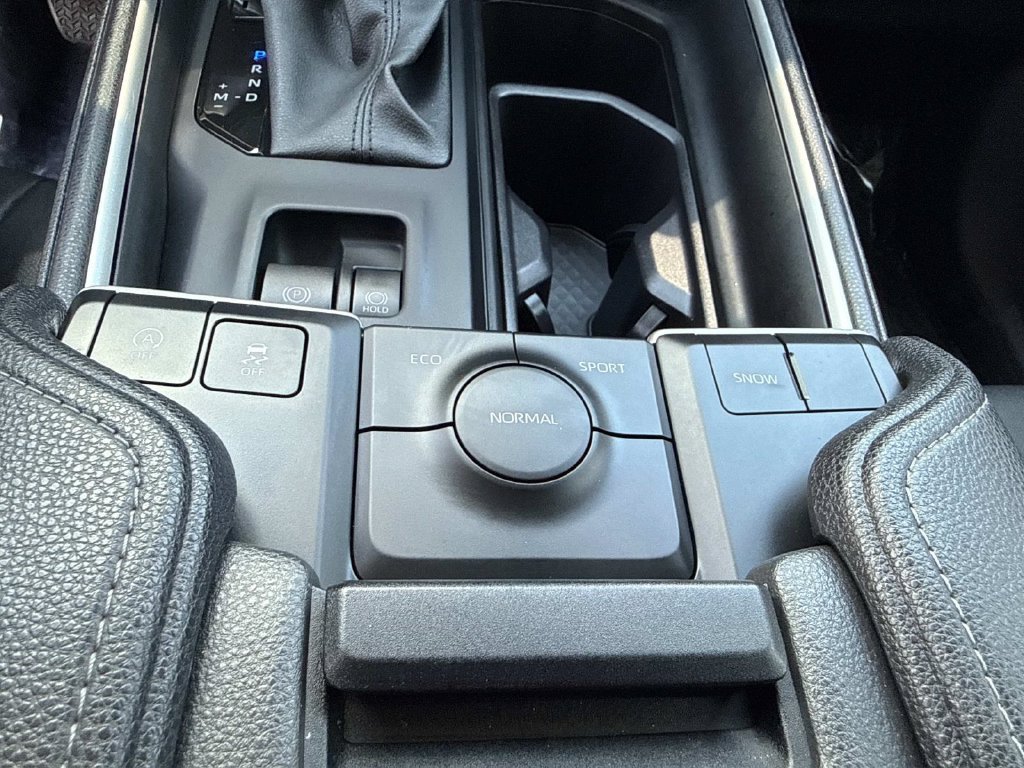 Used 2025 Toyota Grand Highlander FWD image 36