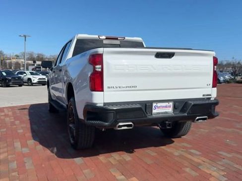 Used 2025 Chevrolet Silverado 1500 LT Trail Boss w/ Convenience Package II AWD/4WD image 9
