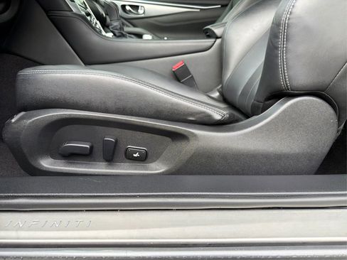 Used 2017 INFINITI Q60 3.0t w/ Premium Plus Package 3.0T image 18