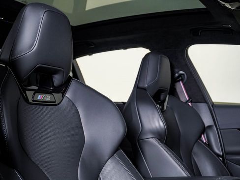 Used 2026 BMW M5 w/ Executive Package image 20