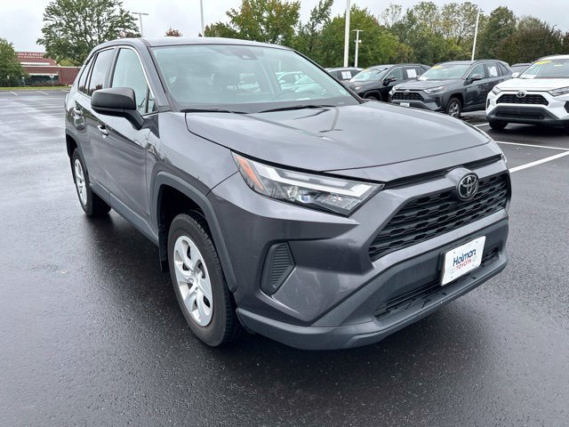 Used 2023 Toyota RAV4 LE AWD/4WD image 3