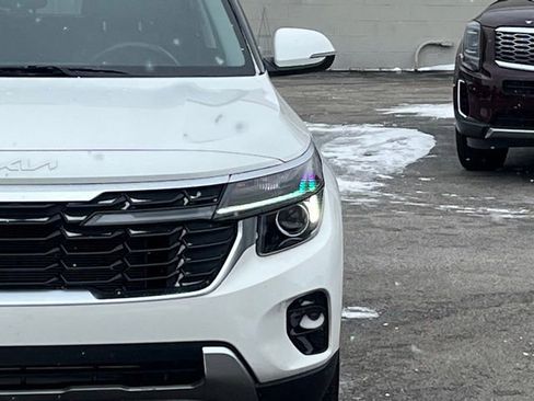 Certified 2025 Kia Seltos S image 16