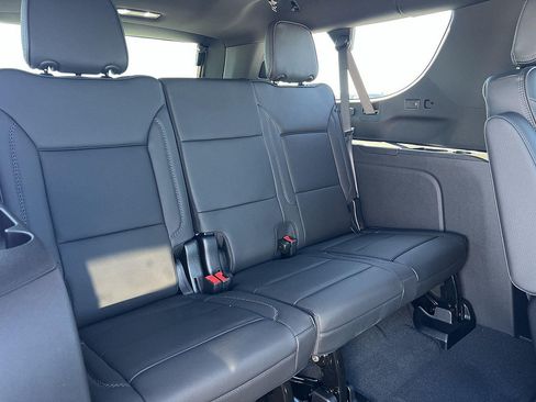 New 2026 GMC Yukon XL Denali w/ Denali Reserve Package AWD/4WD image 33