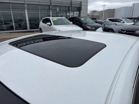 Used 2015 Chevrolet Malibu LT image 12