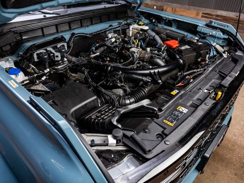 Used 2023 Ford Bronco Wildtrak image 42