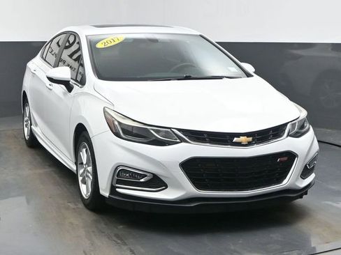 Used 2017 Chevrolet Cruze LT w/ Sun And Sound Package image 47