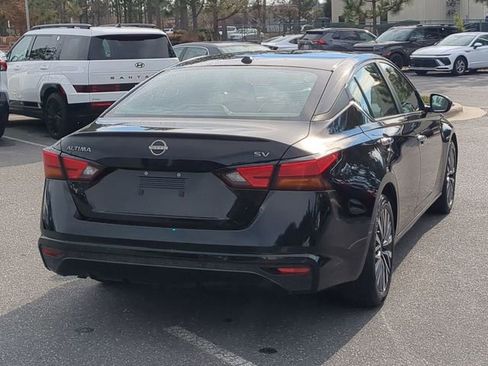 Used 2023 Nissan Altima 2.5 SV image 5