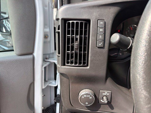 Used 2025 Chevrolet Express 2500 w/ Driver Convenience Package RWD image 30