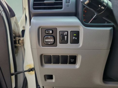Used 2013 Toyota 4Runner SR5 RWD image 25