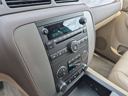 Used 2012 GMC Yukon SLT w/ SLT-2 Equipment Package AWD/4WD image 29