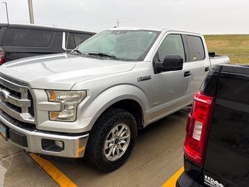 Used 2016 Ford F150 XLT AWD/4WD image 4