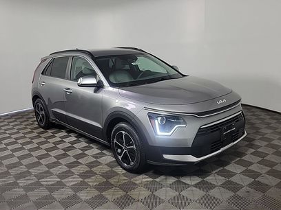 Used 2023 Kia Niro EX