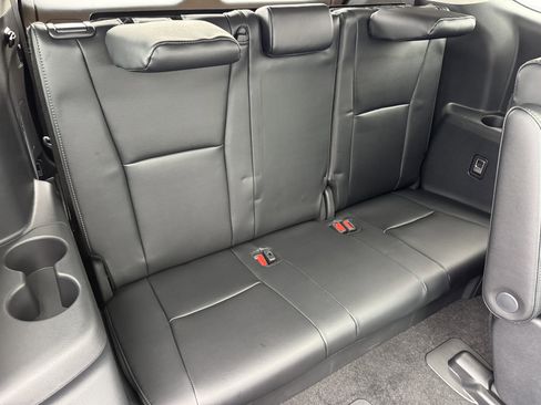 New 2026 Toyota Highlander Platinum AWD/4WD image 6