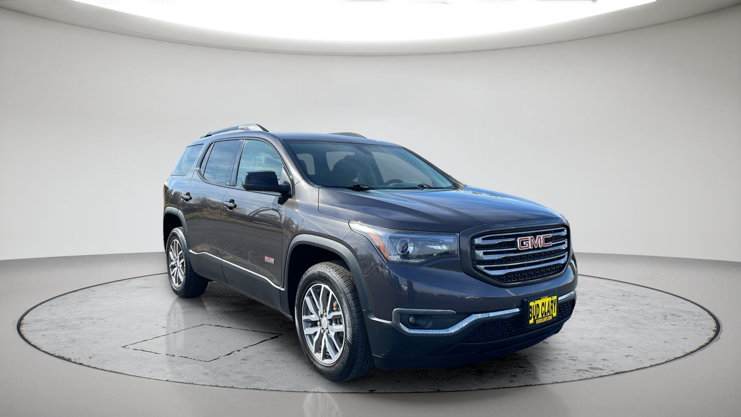 Used 2017 GMC Acadia SLE w/ Driver Alert Package I AWD/4WD image 3