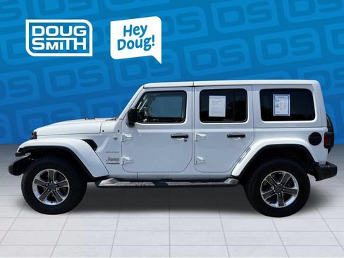 Used 2018 Jeep Wrangler Unlimited Sahara AWD/4WD image 2
