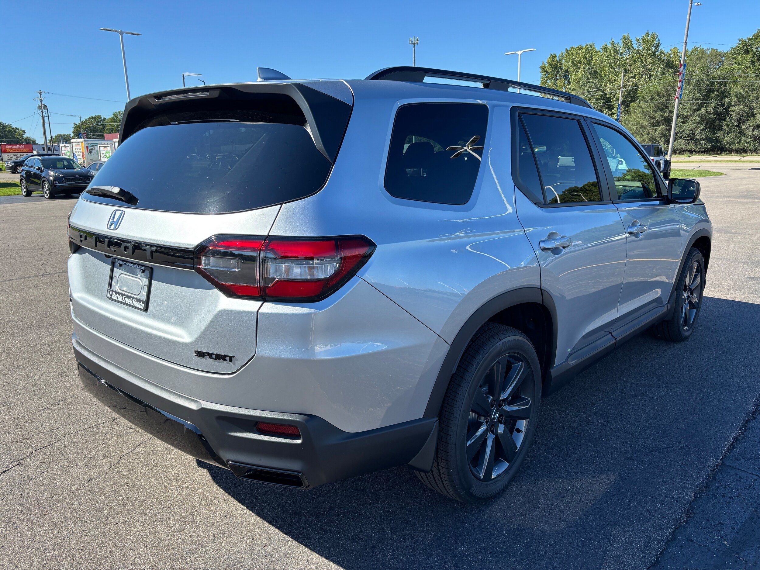 New 2026 Honda Pilot Sport image 6