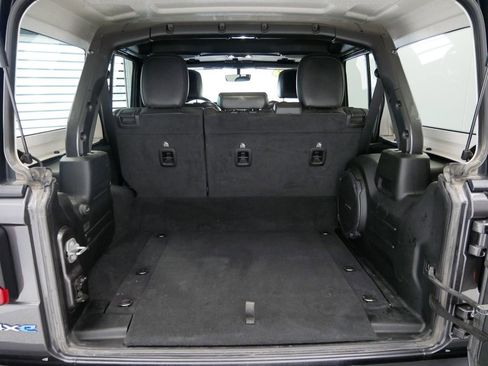 Certified 2022 Jeep Wrangler Unlimited Sahara w/ Cold Weather Group image 13