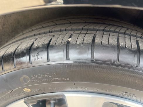 Certified 2023 Nissan Sentra SV w/ SV Premium Package image 40