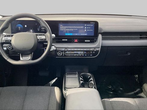 Certified 2026 Hyundai Ioniq 5 SE RWD image 15