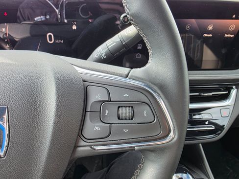 Used 2024 Buick Envista Avenir image 14