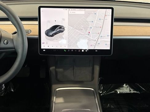 Used 2023 Tesla Model 3 Standard Range RWD image 32