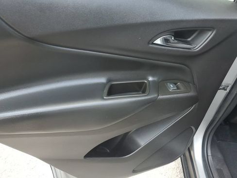 Used 2024 Chevrolet Equinox LT AWD/4WD image 16