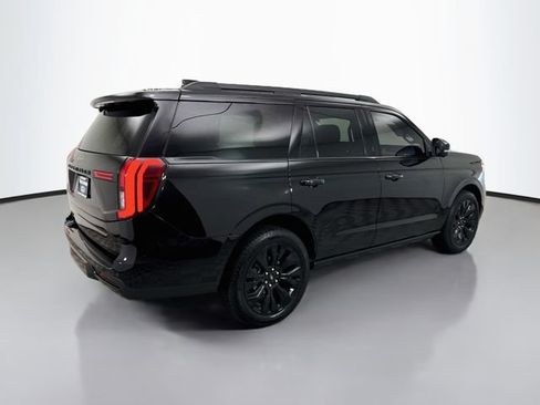 Used 2025 Ford Expedition Platinum w/ Stealth Appearance Package AWD/4WD image 7