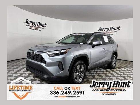 Used 2023 Toyota RAV4 XLE w/ Convenience Package FWD image 1