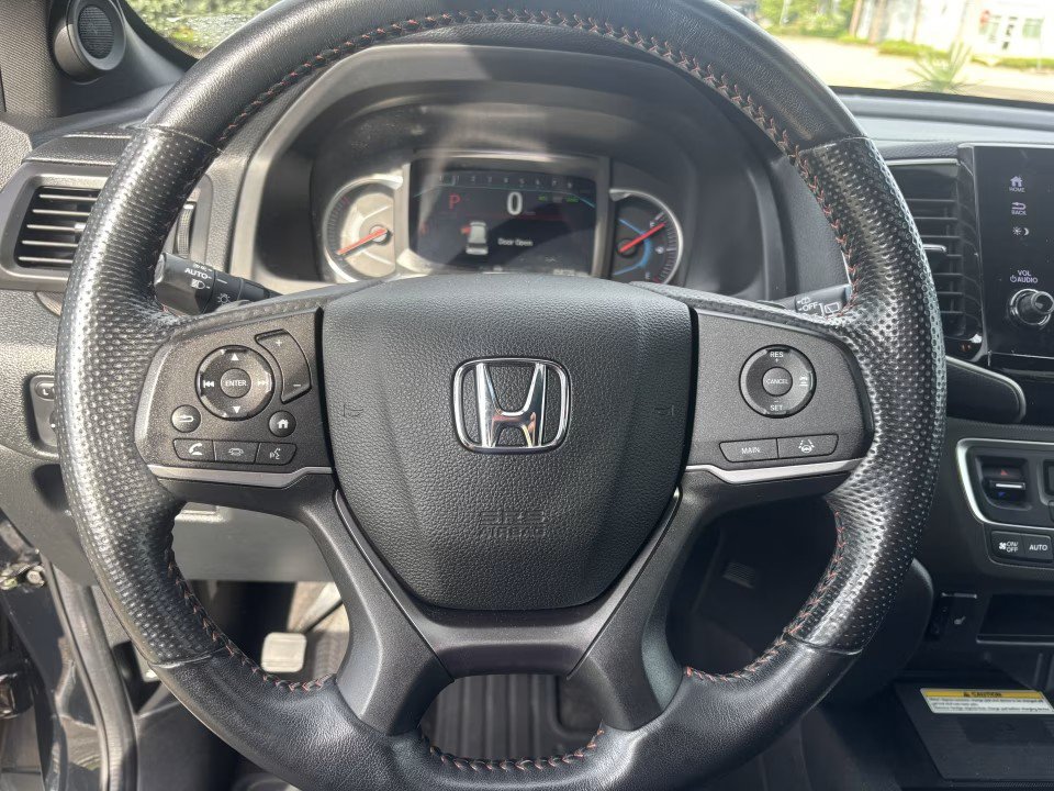 Used 2022 Honda Pilot TrailSport image 20