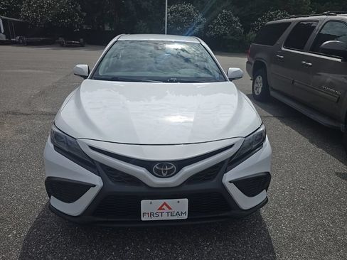 Used 2024 Toyota Camry SE w/ Convenience Package FWD image 2