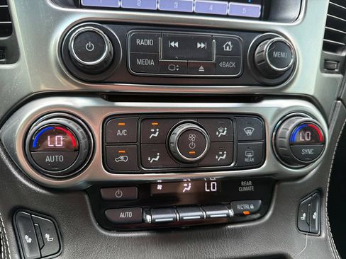 Used 2019 Chevrolet Tahoe LT AWD/4WD image 11