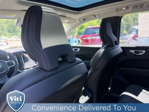 Certified 2025 Volvo XC60 T8 Plus w/ Protection Package Premier AWD/4WD image 21
