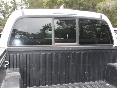 Used 2021 Toyota Tacoma SR image 17