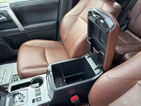 Used 2023 Toyota 4Runner Limited image 21