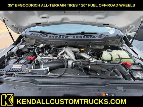 Used 2025 Ford F350 Lariat w/ Black Appearance Package AWD/4WD image 24