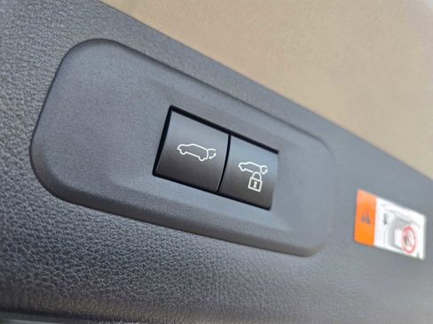 New 2026 Lexus TX 500h AWD image 19