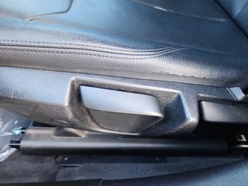 Used 2015 BMW 320i Sedan image 15