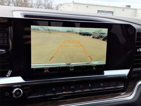 New 2026 GMC Sierra 1500 Elevation image 9