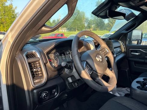 Used 2026 RAM 3500 Big Horn AWD/4WD image 8