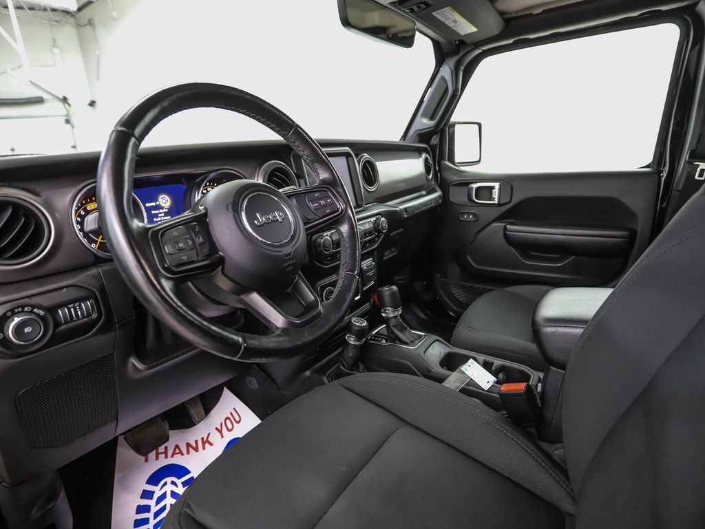 Used 2021 Jeep Wrangler Unlimited Sport AWD/4WD image 10