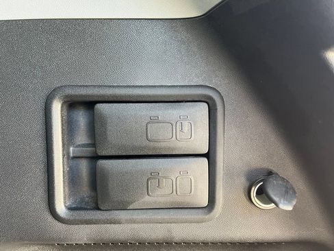 Used 2022 GMC Terrain SLE w/ Driver Convenience Package AWD/4WD image 13