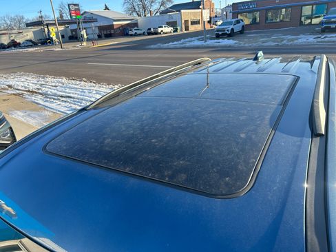 New 2026 Chevrolet Traverse LT w/ Sun and Wheel Package image 9