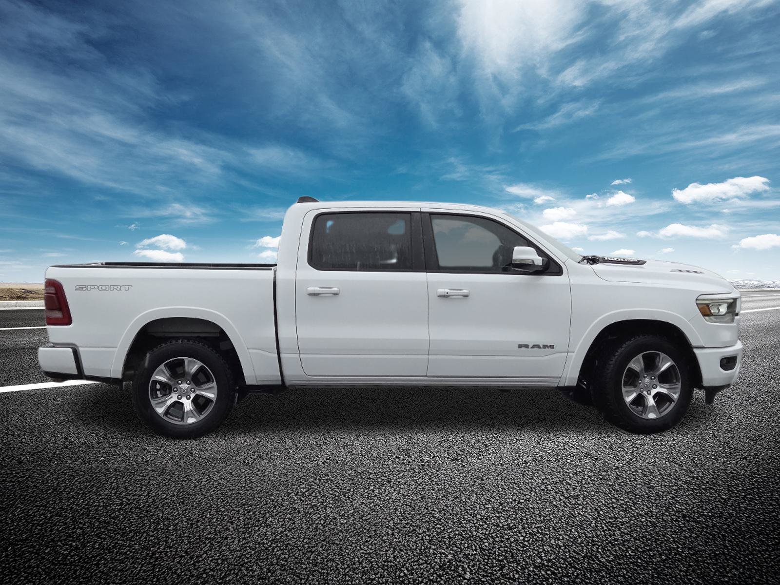 Used 2022 RAM 1500 Laramie w/ Sport Appearance Package AWD/4WD image 21