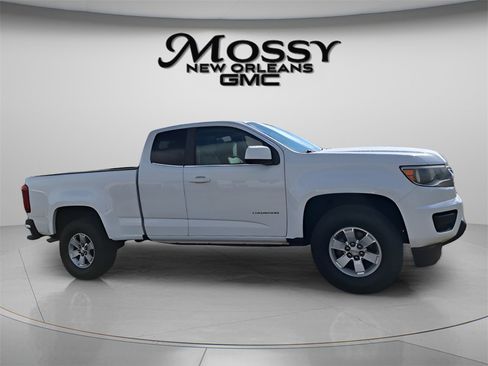 Used 2019 Chevrolet Colorado W/T w/ WT Convenience Package image 3