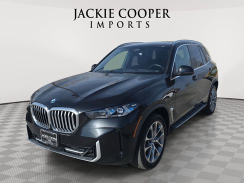 Used 2025 BMW X5 xDrive50e image 1