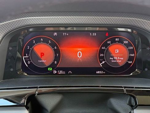 Used 2025 Volkswagen Atlas Peak Edition SE image 32