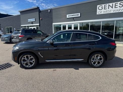 Used 2023 BMW X4 xDrive30i w/ Parking Assistance Package AWD/4WD image 4