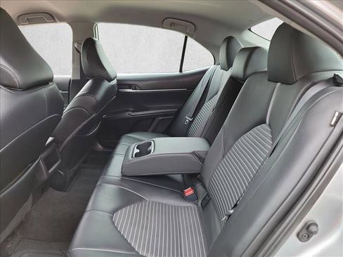 Used 2023 Toyota Camry SE FWD image 11