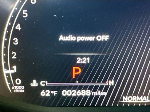 Used 2025 Acura MDX w/ Technology Package AWD/4WD image 14